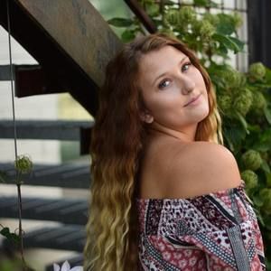 Meet your Posher, Abby